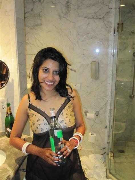 Hot Indian newly married girl honeymoon sex photos leaked